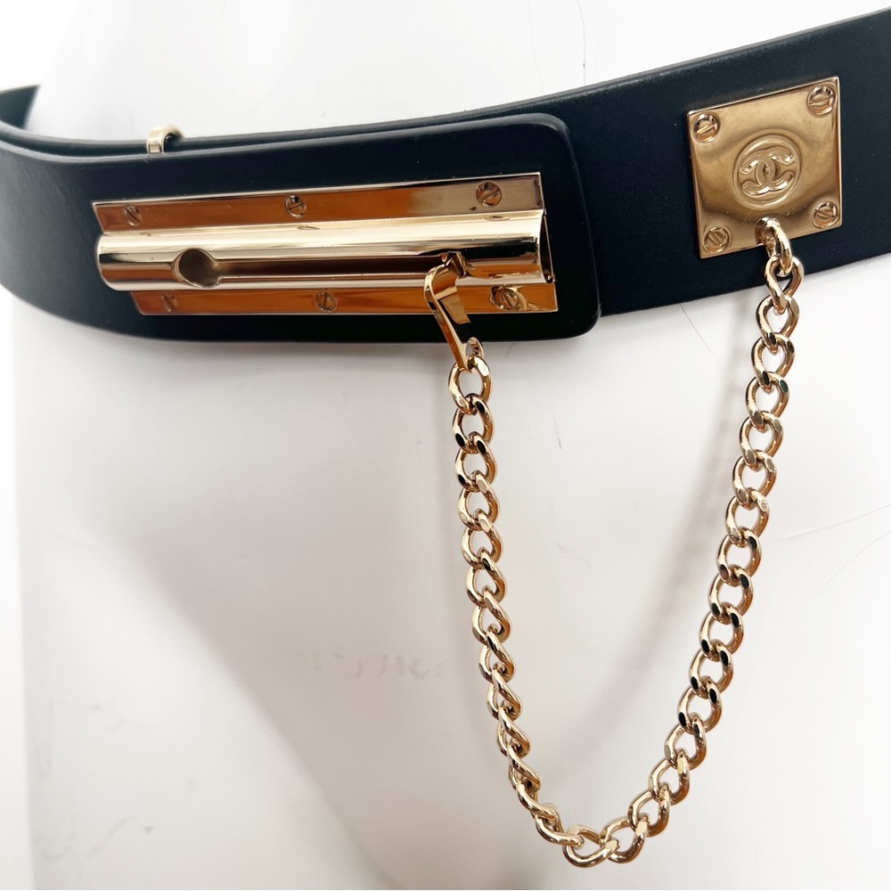 Chanel Belt Leather Gold Hardware Closure Chain Link Black Size 34